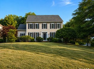 25 Fenwick Drive, Avon, CT 06001
