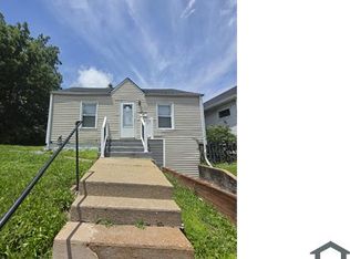 1345 Gregan Pl, Saint Louis, MO 63133