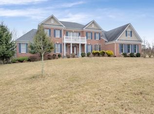 34 Sovereign Dr, Flanders, NJ 07836