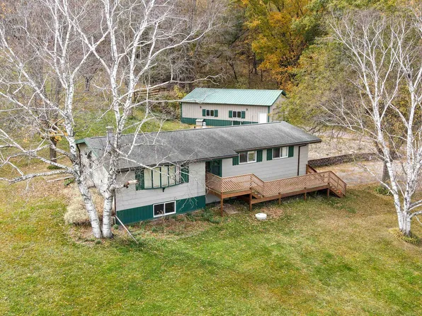 23495 Neon Ln, Richland Center, WI 53581