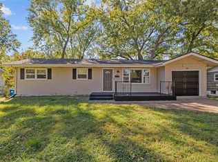 43 Wayside Dr, Saint Louis, MO