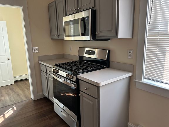 4th image of 5 Quigley Ct