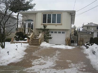 2nd image of 257 Edgegrove Ave