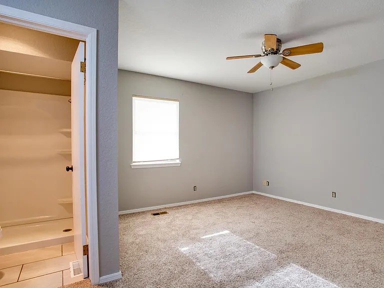2613 Liberty Ln — Photo 13