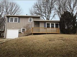 3039 SW Westwood Dr, Topeka, KS 66614