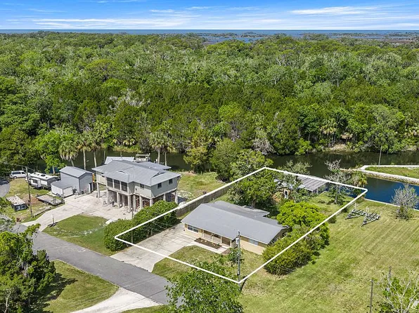 46 Magnolia Ave, Yankeetown, FL 34498
