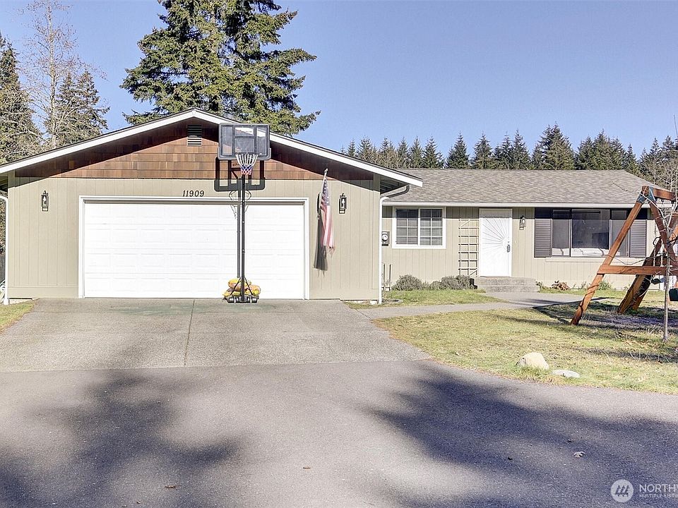 1st image of 11909 138th Avenue NW