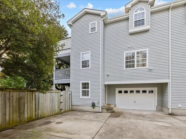 3779 Jefferson Blvd, Virginia Beach, VA 23455