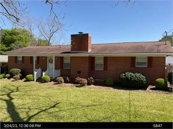 2205 Lee Ave, Tifton, GA 31794