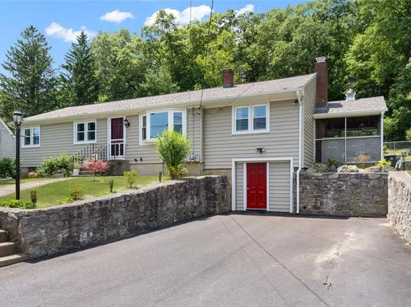 144 Blackrock Rd, Coventry, RI 02816