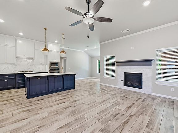 3rd image of 4320 Palmetto Trl