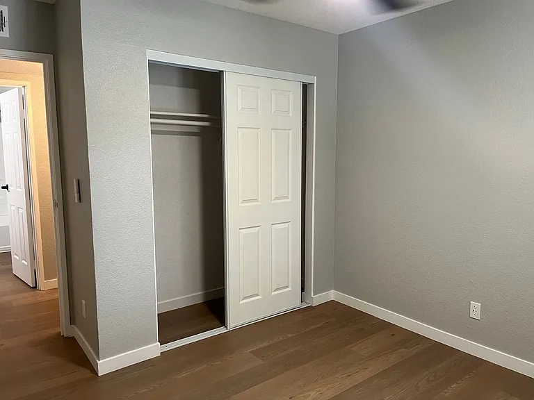 Corona Pointe Resort — Photo 136