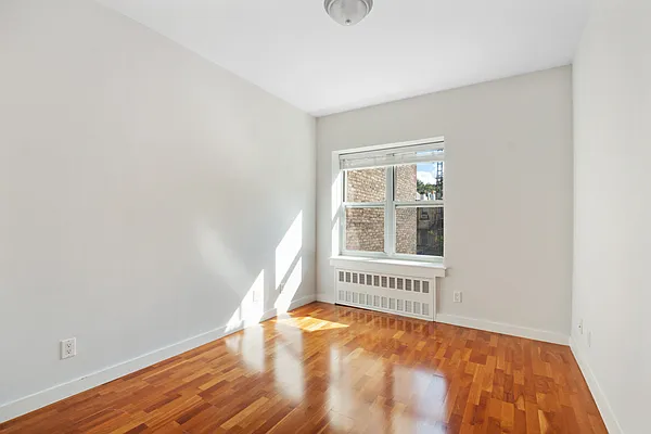 Sold by Compass | media 9