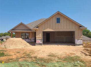 205 Camellia Cir, Noble, OK 73068