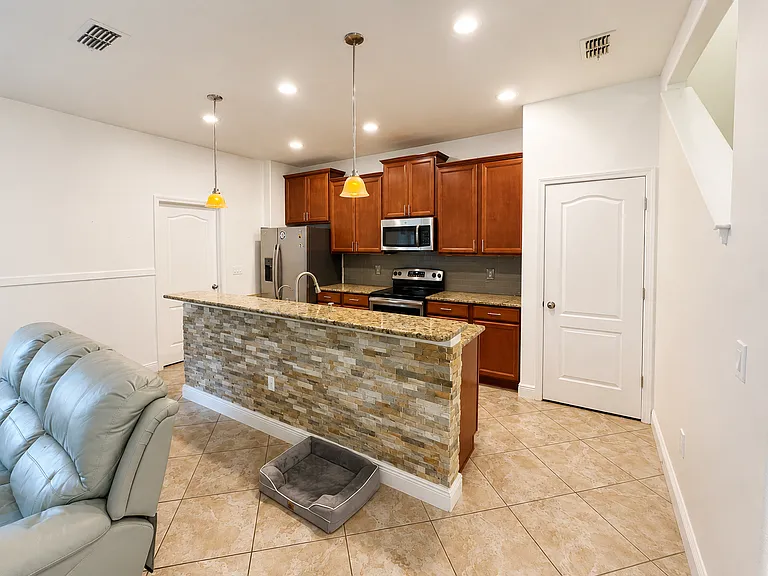 7645 Fordson Ln — Photo 3