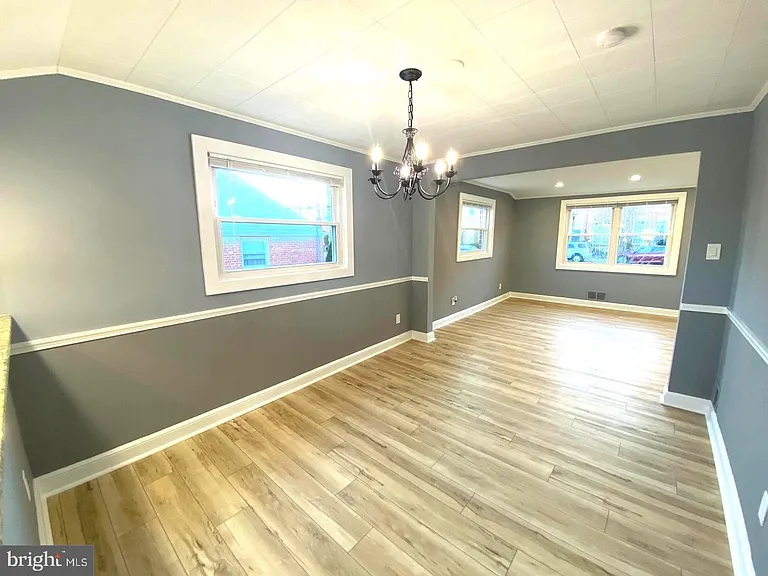 11005 Amherst Ave — Photo 11