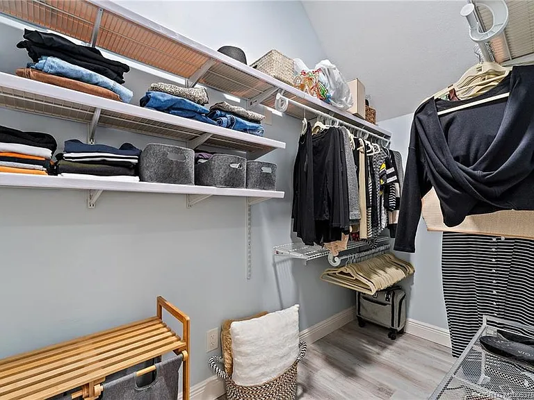 310 SE Denver Ave #2 — Photo 37