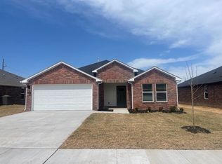 815 Heeler Ave, Lowell, AR 72745