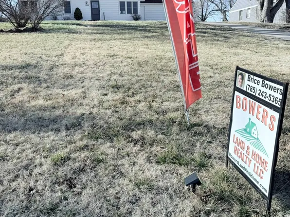 1200 Willow St, Concordia, KS 66901