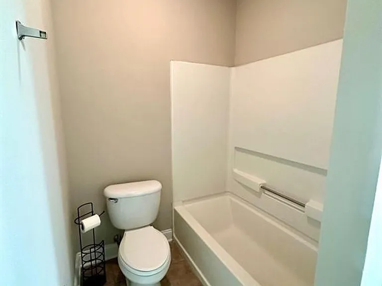 900 Dean Lee Dr #206 — Photo 8