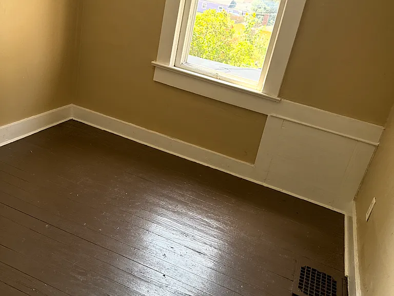 715 Osage St — Photo 11