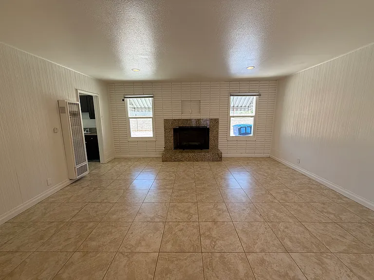4285 1/2 Mobley Ave — Photo 8