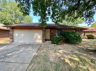 513 E Latoka Ct, Springfield, MO 65807