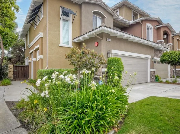 6989 Brass Pl, Carlsbad, CA 92009