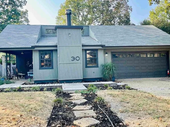 30 Prince Dr, Maumelle, AR 72113