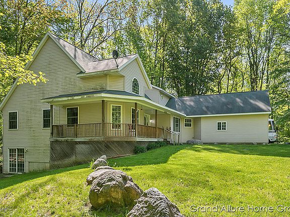 3rd image of 5287 Jeness Dr
