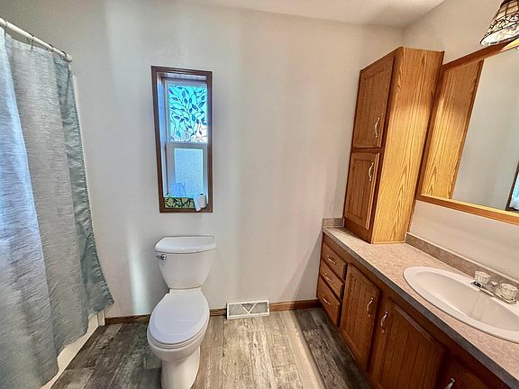 5th image of 4478 180th St