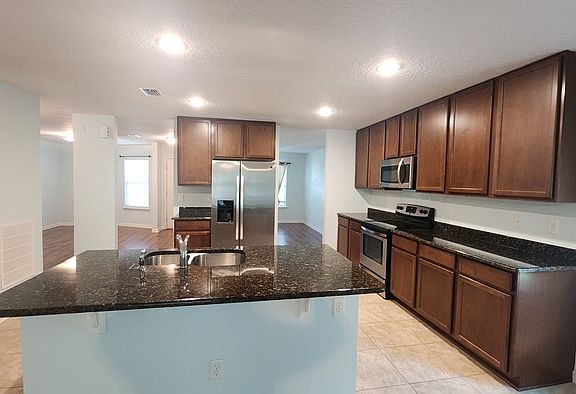 3rd image of 318 Mystic Castle Dr