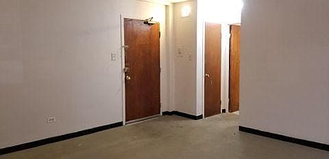 5th image of 6161 N Hoyne Ave APT 211