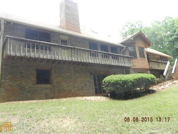 3rd image of 5011 W Shore Dr SW