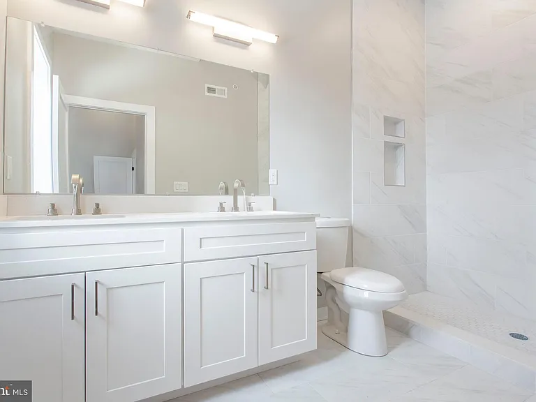 1320 S Opal St #2 — Photo 20