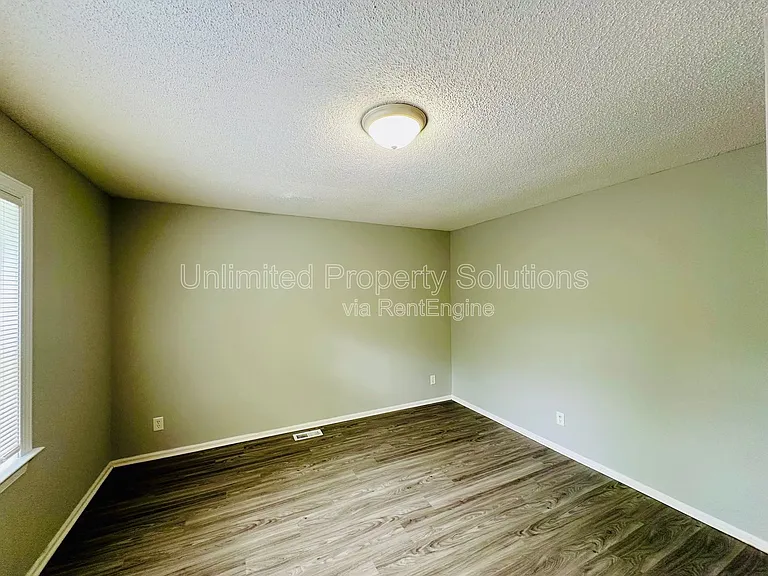 1404 Church St — Photo 7