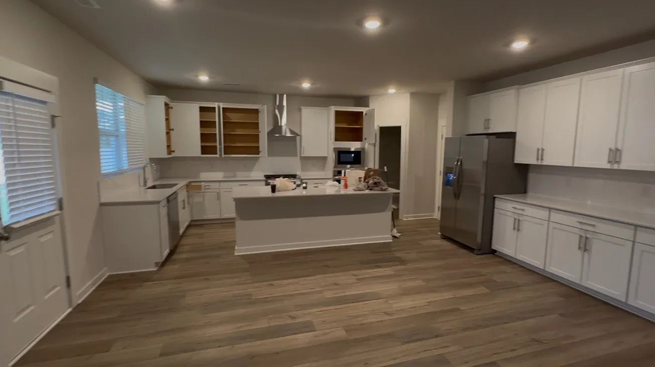 4 bed, 3.5 bath, 2872 sqft, $3,550 — Photo 3
