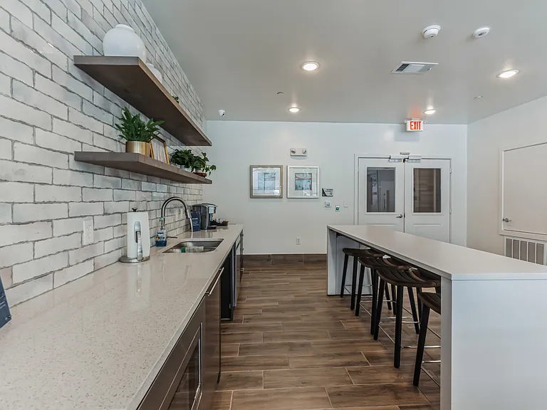 Vista at Interpark — Photo 8