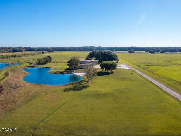 506 Credeur Rd, Scott, LA 70583