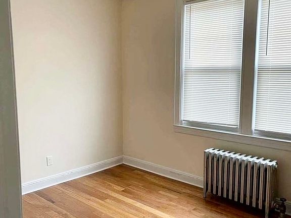 4th image of 23-09 31st Ave #2FF