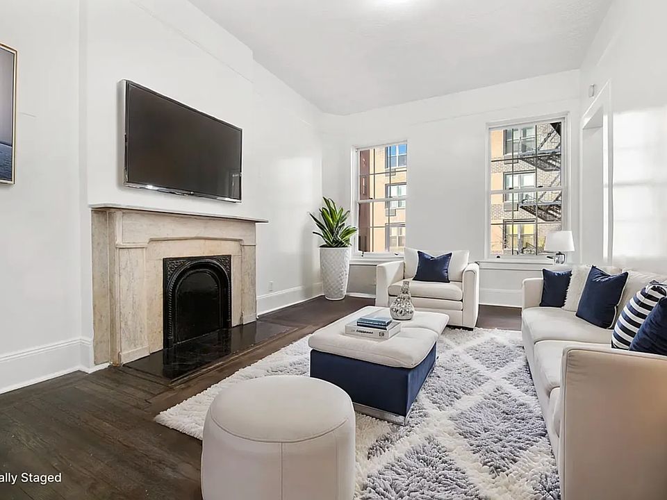 2nd image of 306 W 13th St APT 4