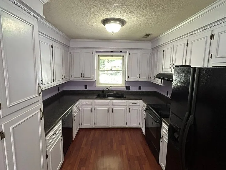 1310 Crowndale Dr — Photo 18
