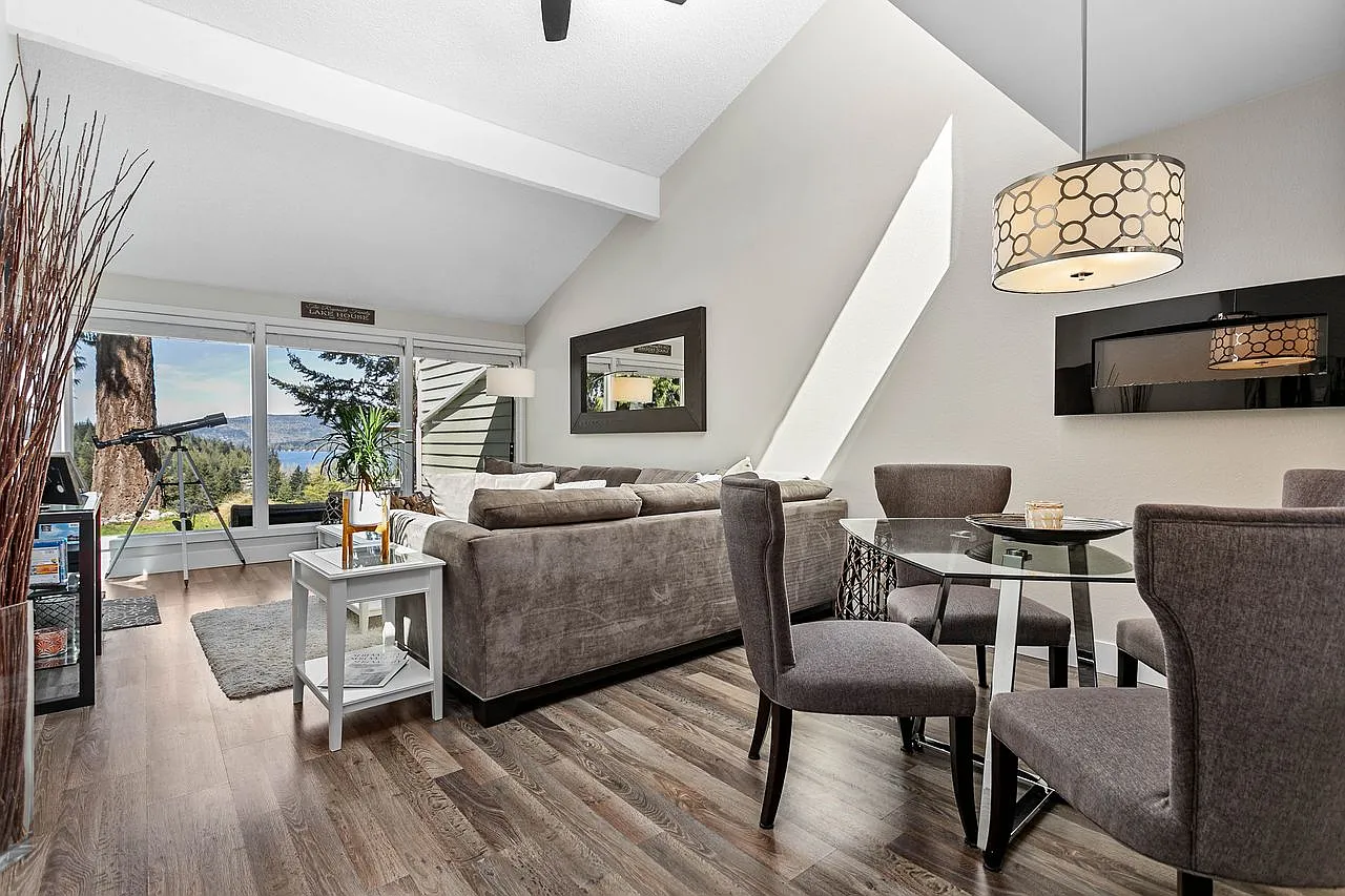 1 bed, 1.5 bath, 900 sqft, $2,200 — Photo 4