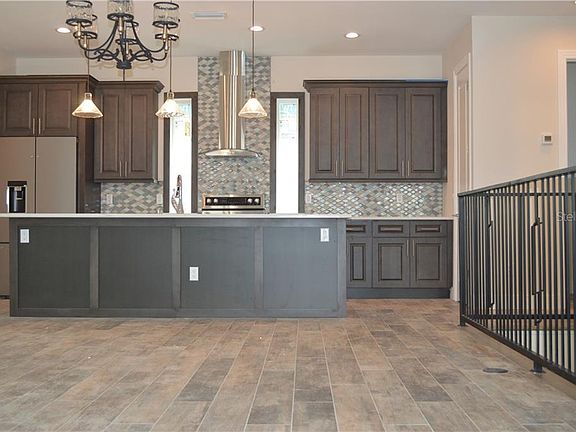 4th image of 4808 W McElroy Ave #3