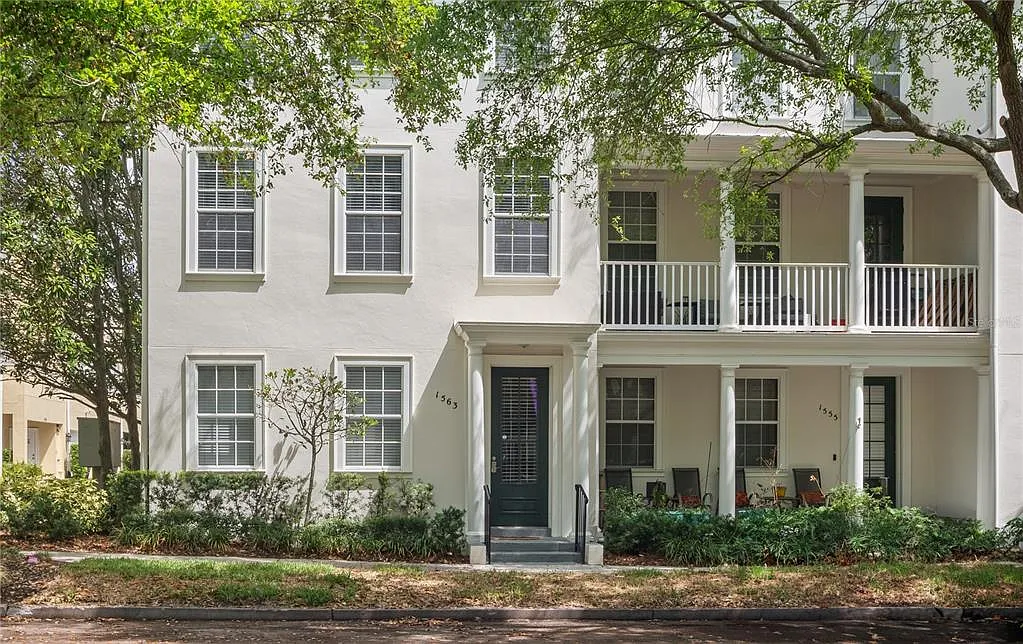 3 bed, 3.5 bath, 1963 sqft, $4,100 — Photo 1