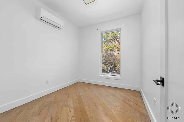 Rented by ERNY LLC | media 19