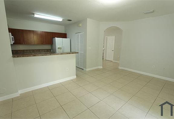 4th image of 9155 SW 227th St Unit 1