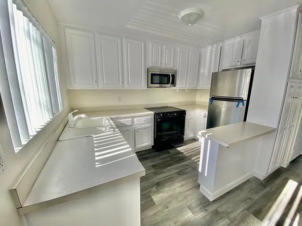 Hornblend, 1443-1445 Hornblend St #A, San Diego, CA 92109