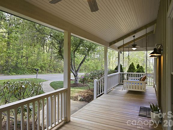 2nd image of 612 Christian Creek Rd