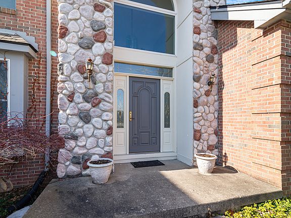 3rd image of 5958 Lohr Lake Dr